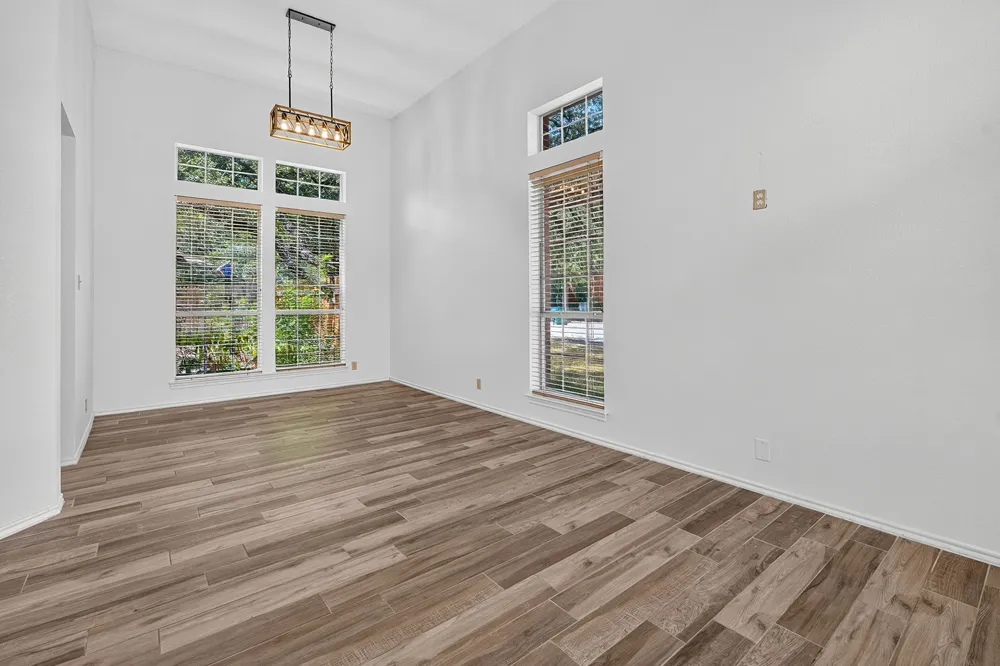 2721 Little Elm Trail Cedar Park, TX 78613