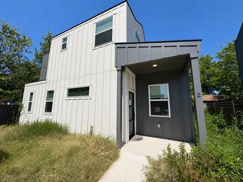 1106 Begonia Terrace #2
