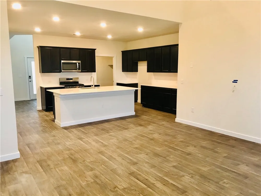 14301 Macquarie Drive Pflugerville, TX 78660