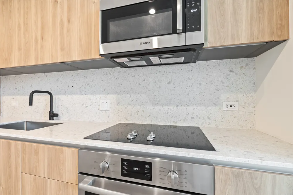 84 East Avenue #2002 Austin, TX 78701
