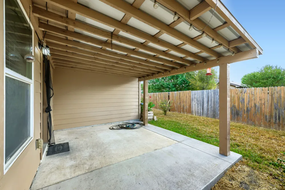 2404 Night Sky Cove Lockhart, TX 78644