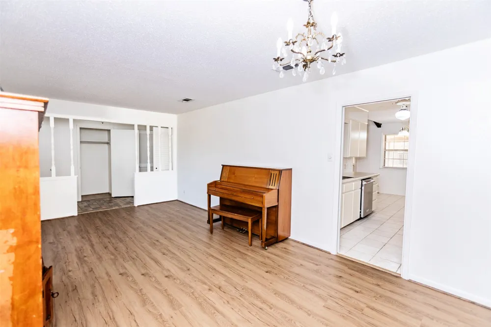 3205 Pin Oak Drive Temple, TX 76502