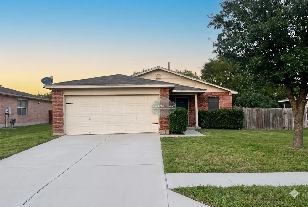 128 GRANT WAY Kyle, TX 78640