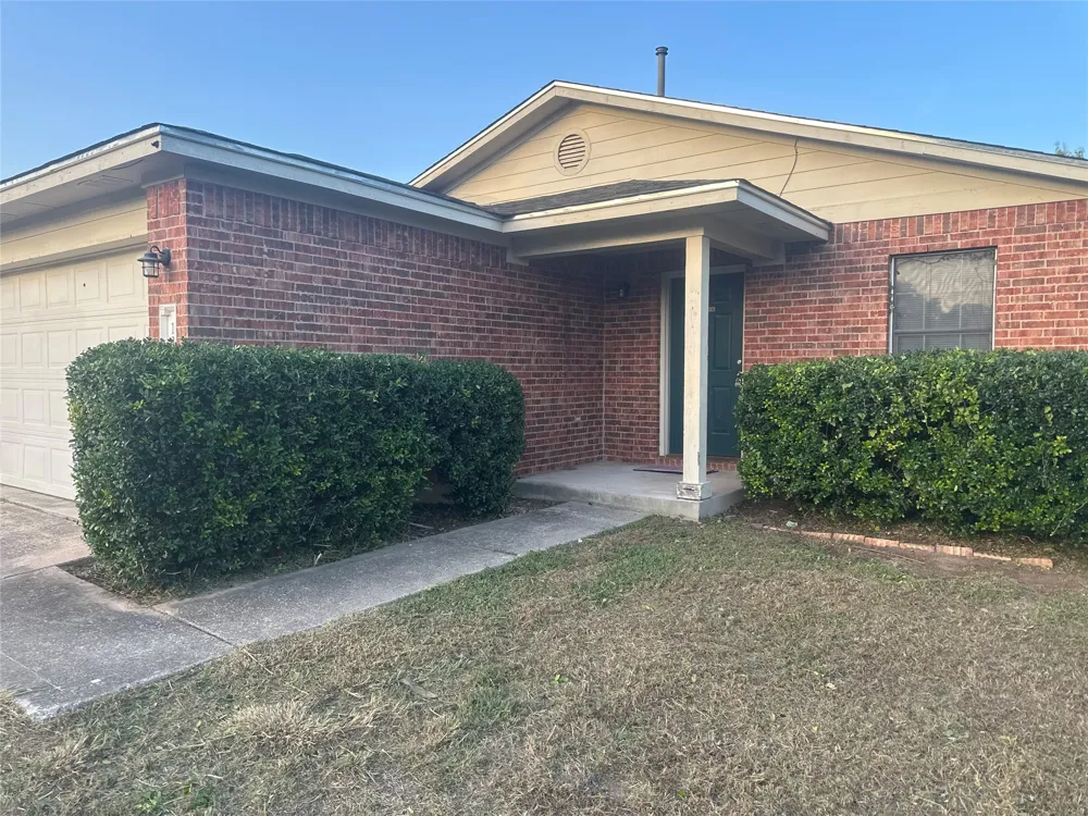 128 GRANT WAY Kyle, TX 78640