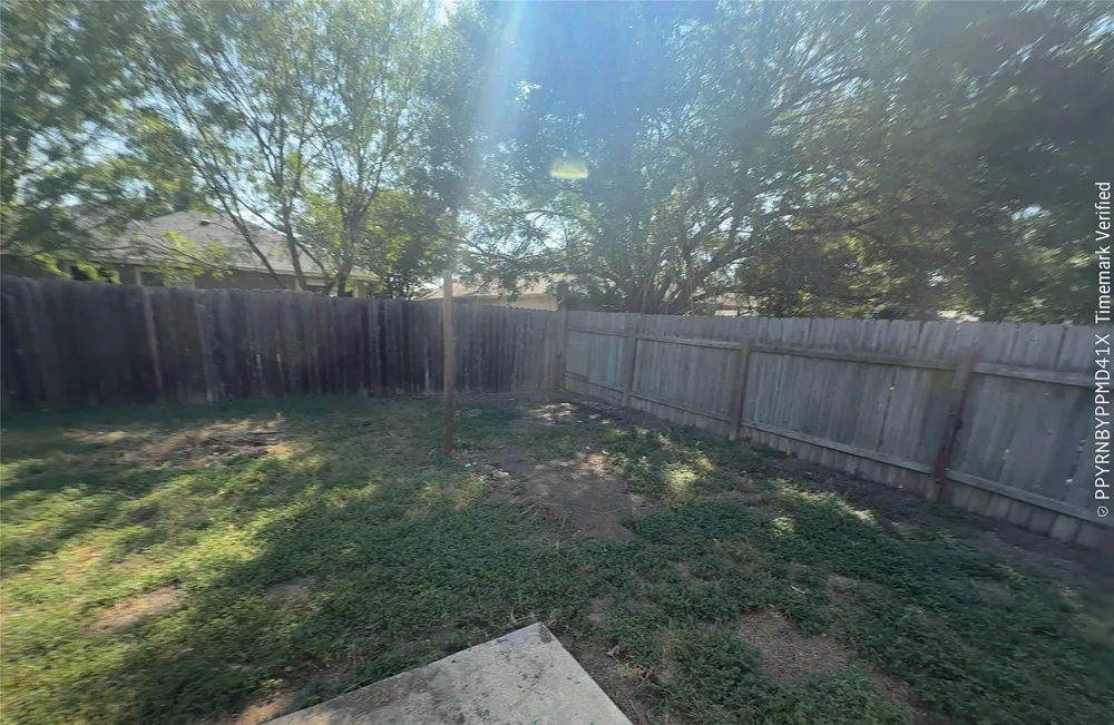 128 GRANT WAY Kyle, TX 78640