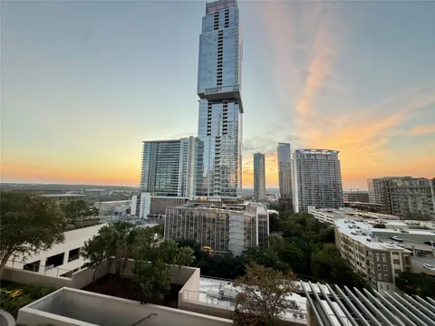 360 Nueces Street #1114