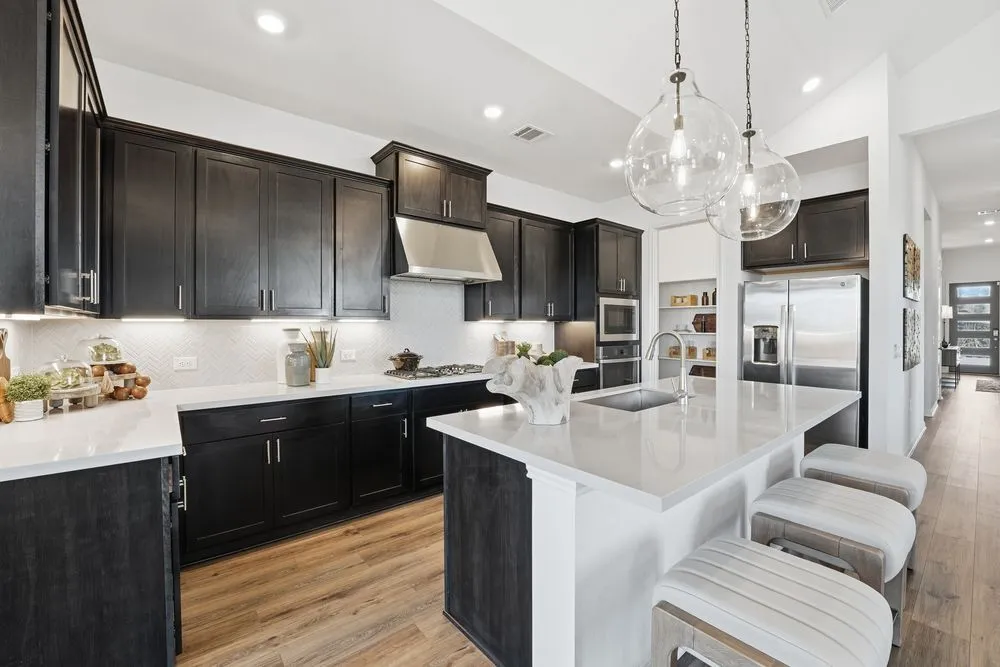 8913 Golden Lion Drive Austin, TX 78744