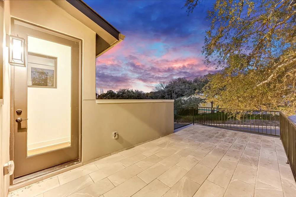 2401 Trailside Drive #B Austin, TX 78704