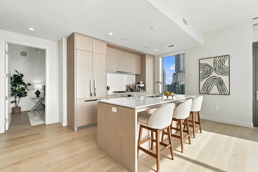 44 East Avenue #3604 Austin, TX 78701