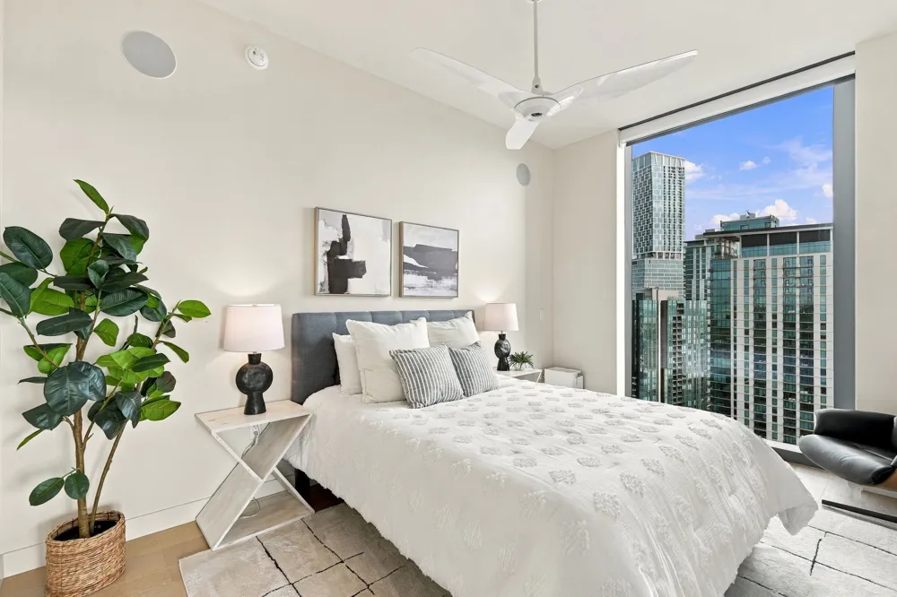 44 East Avenue #3604 Austin, TX 78701