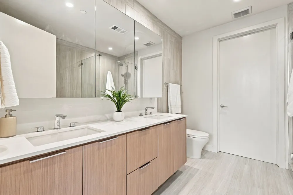 44 East Avenue #3604 Austin, TX 78701