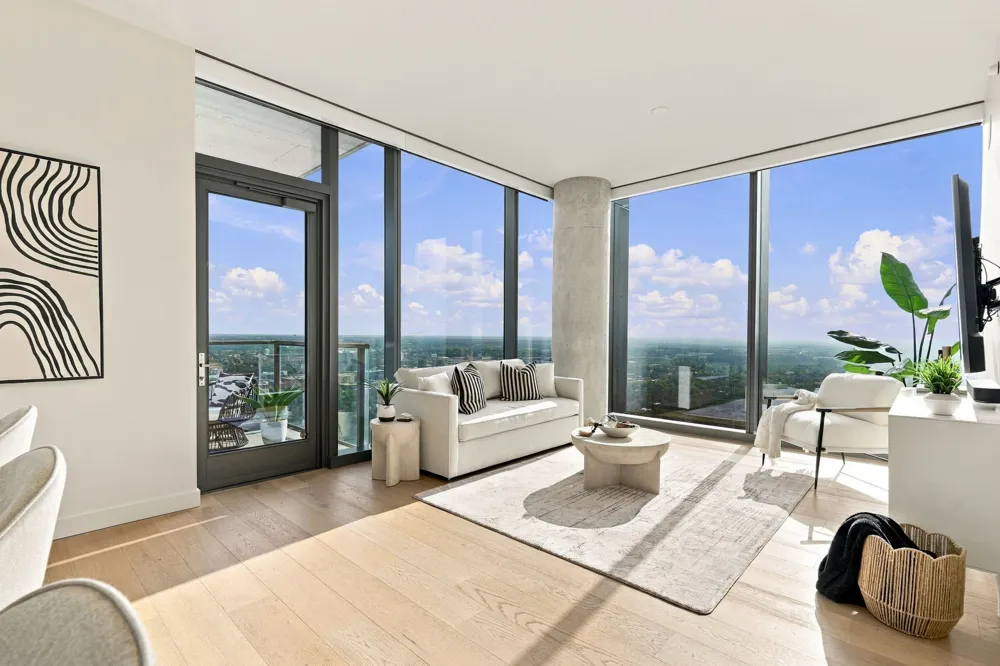 44 East Avenue #3604 Austin, TX 78701