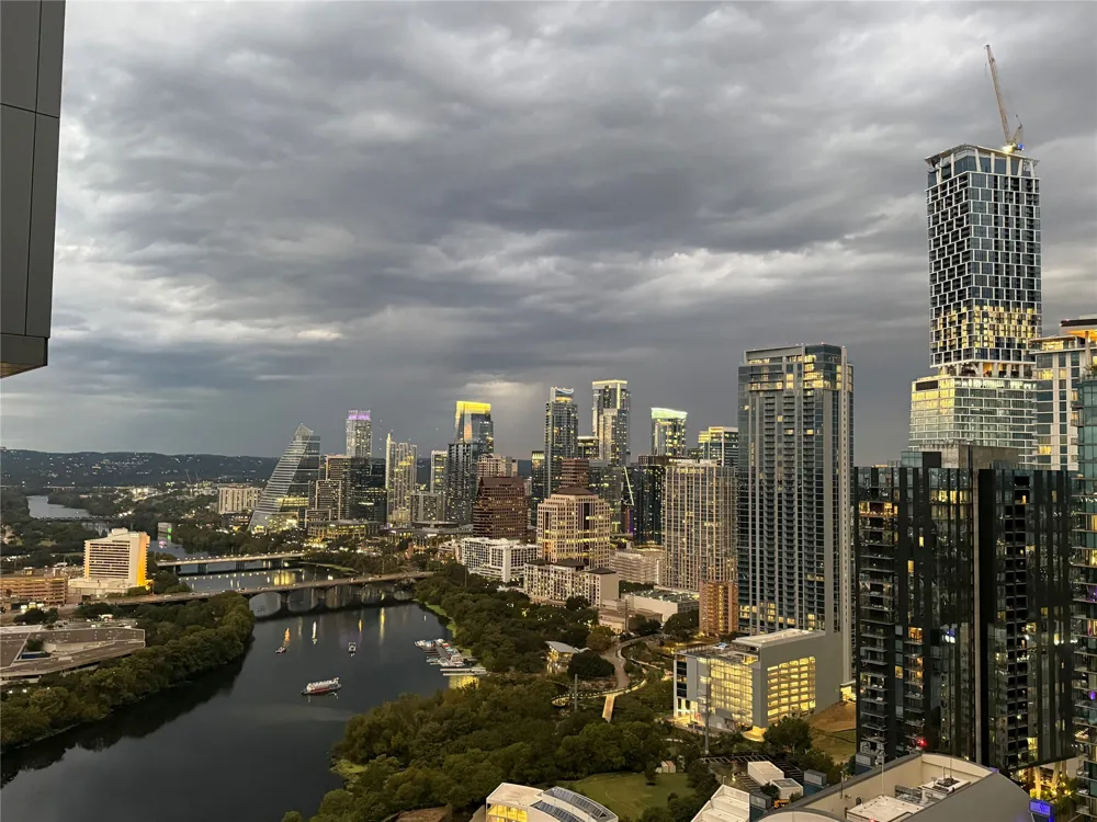 44 East Avenue #3604 Austin, TX 78701
