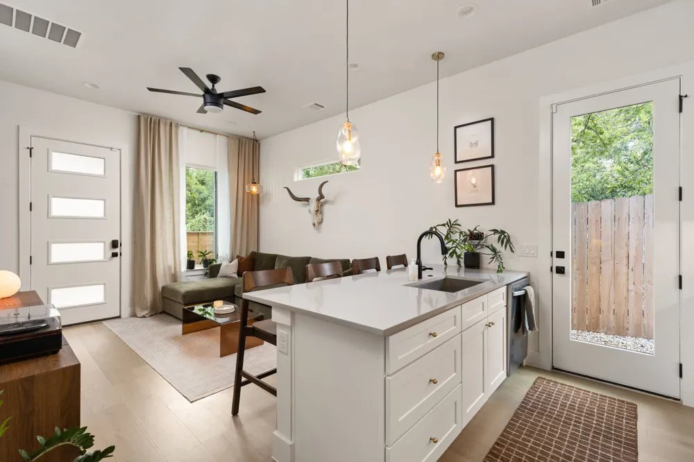 1809 Maple Avenue #2 Austin, TX 78702