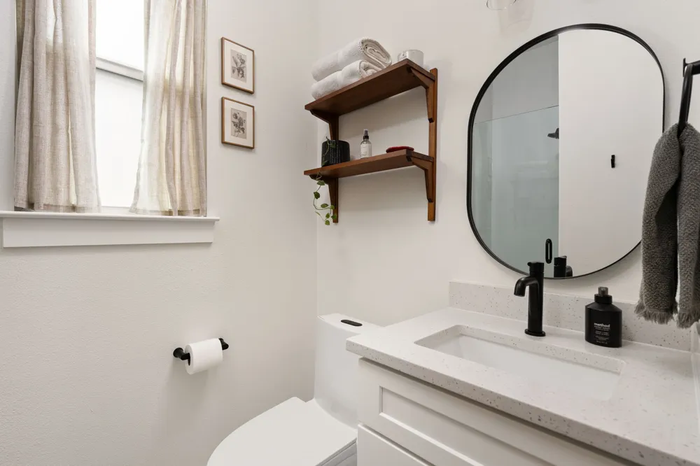 1809 Maple Avenue #2 Austin, TX 78702