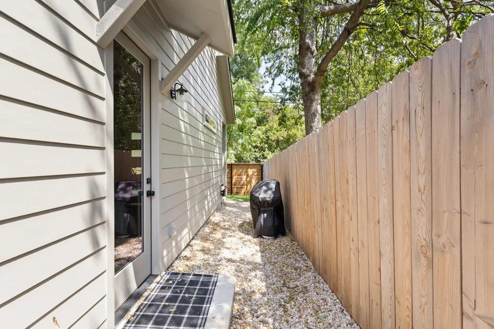1809 Maple Avenue #2 Austin, TX 78702