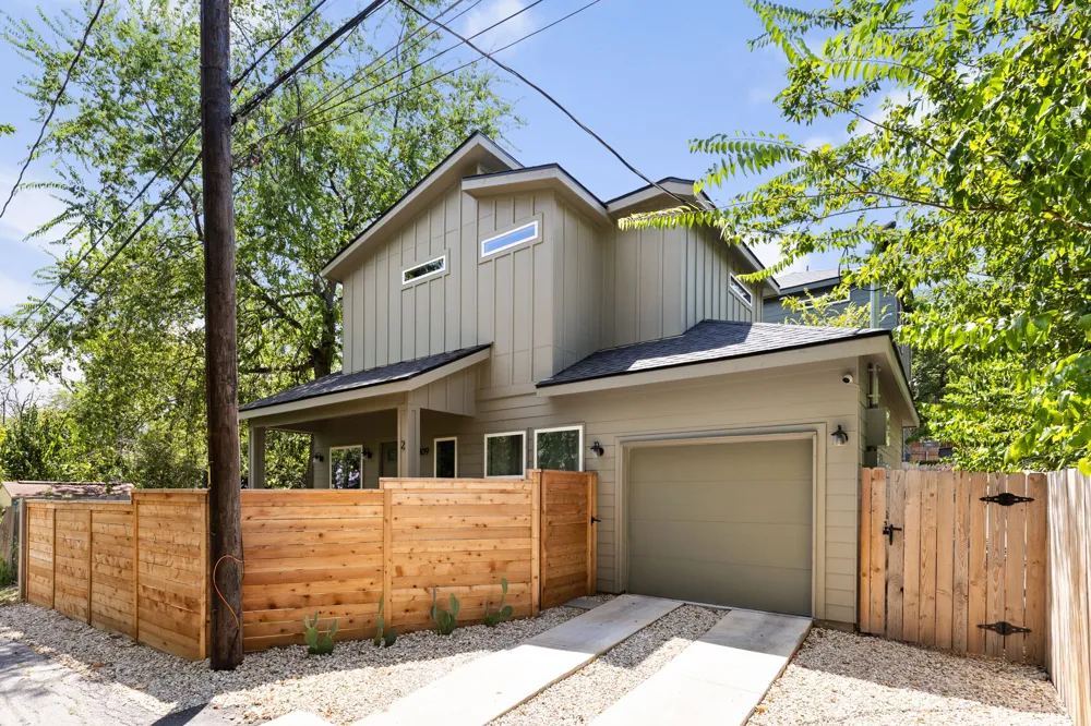 1809 Maple Avenue #2 Austin, TX 78702