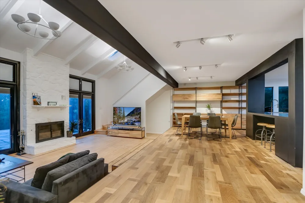 3909 Ranch Creek Drive Austin, TX 78730