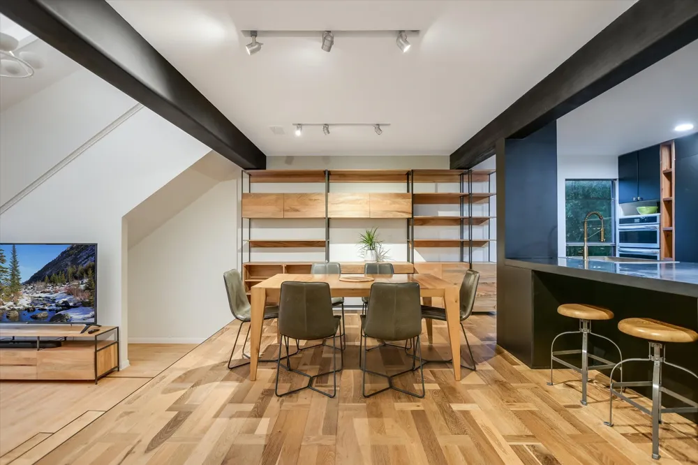 3909 Ranch Creek Drive Austin, TX 78730