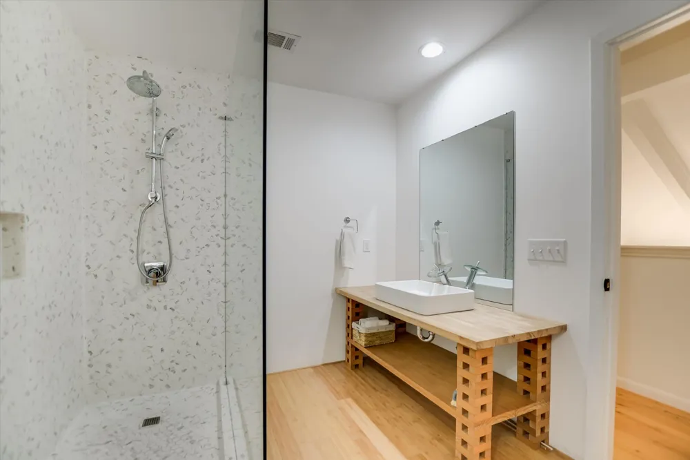 3909 Ranch Creek Drive Austin, TX 78730