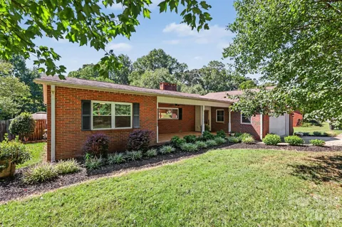 827 Ferndale Drive