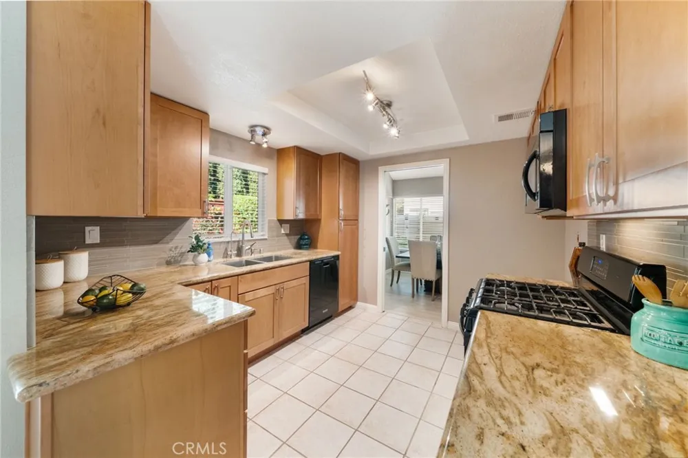 10 Pasada Valiente Rancho Santa Margarita, CA 92688