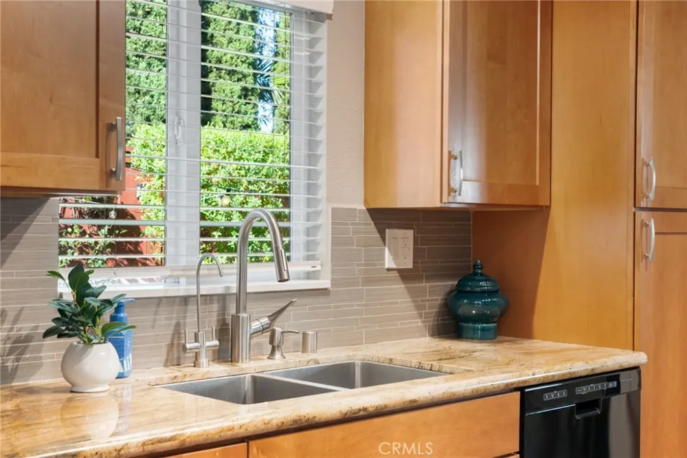10 Pasada Valiente Rancho Santa Margarita, CA 92688