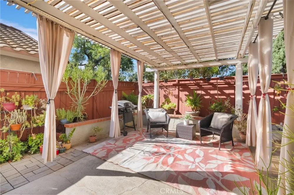 10 Pasada Valiente Rancho Santa Margarita, CA 92688
