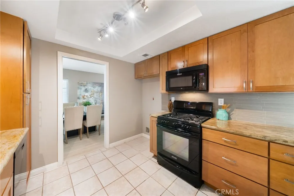 10 Pasada Valiente Rancho Santa Margarita, CA 92688