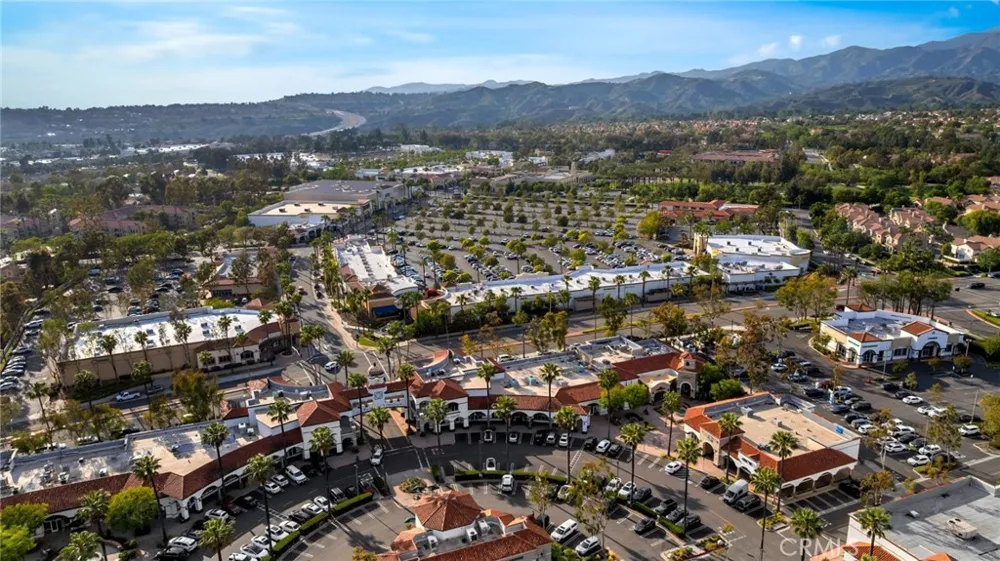 10 Pasada Valiente Rancho Santa Margarita, CA 92688