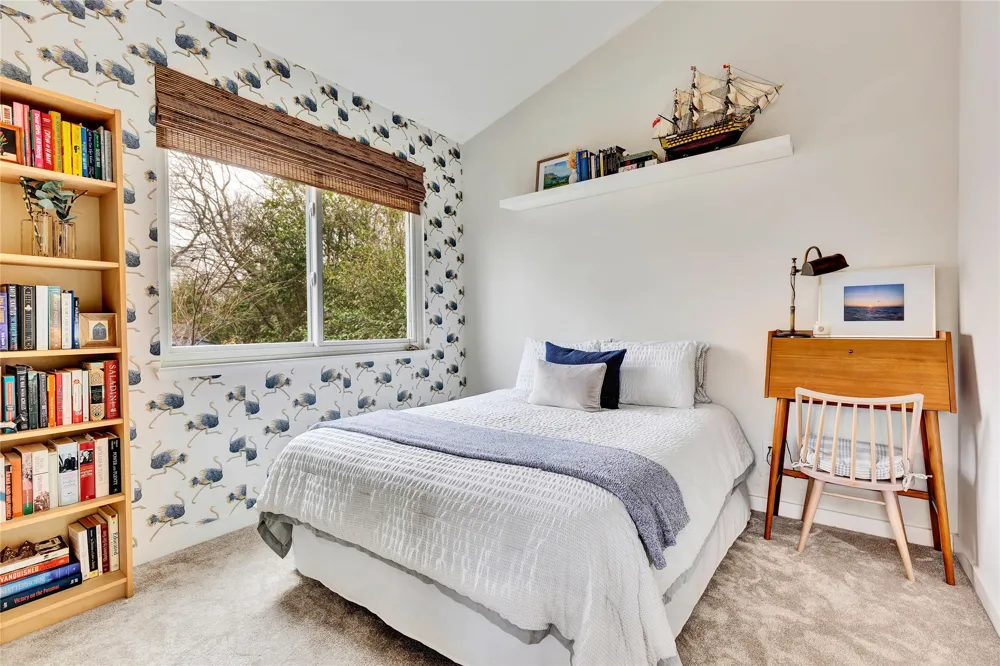 919 E 51st Street #B Austin, TX 78751