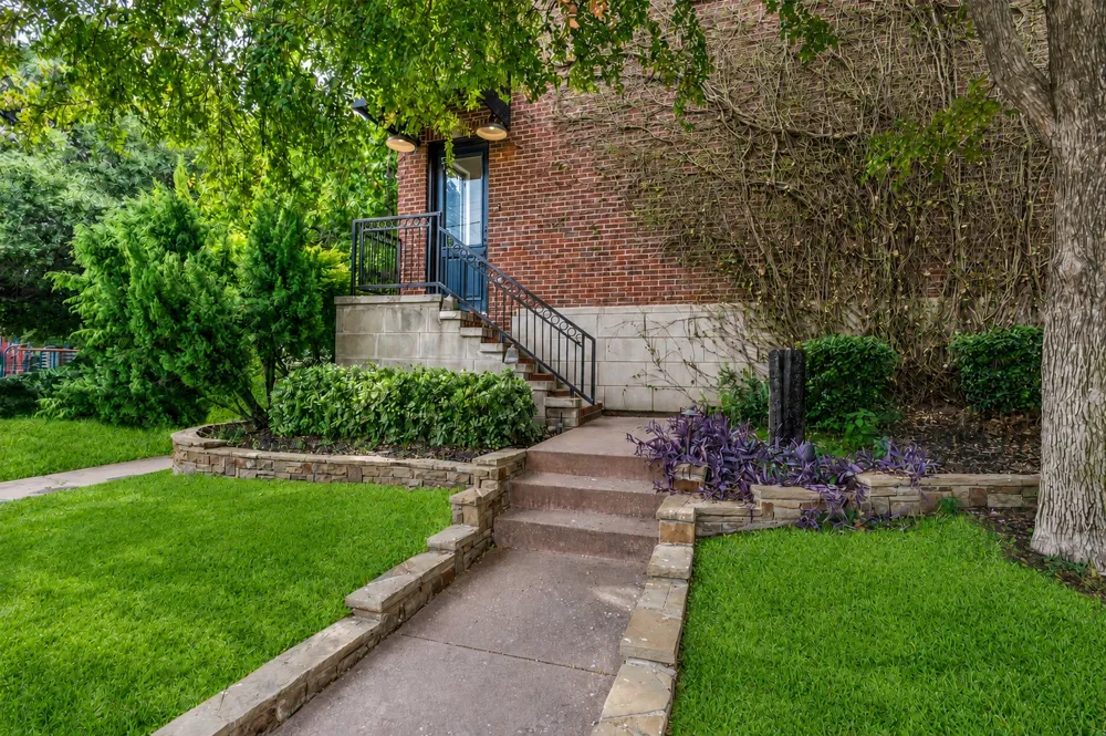 3513 Bryan Street Dallas, TX 75204