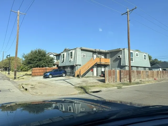 1037 E Tucker Street #102 Fort Worth, TX 76104