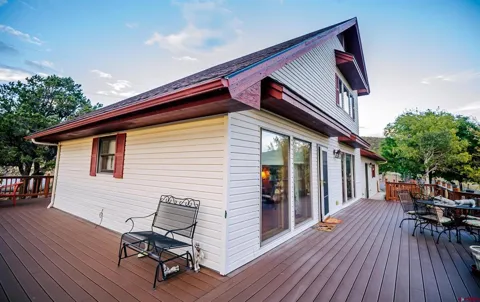 10528 Bostwick Park