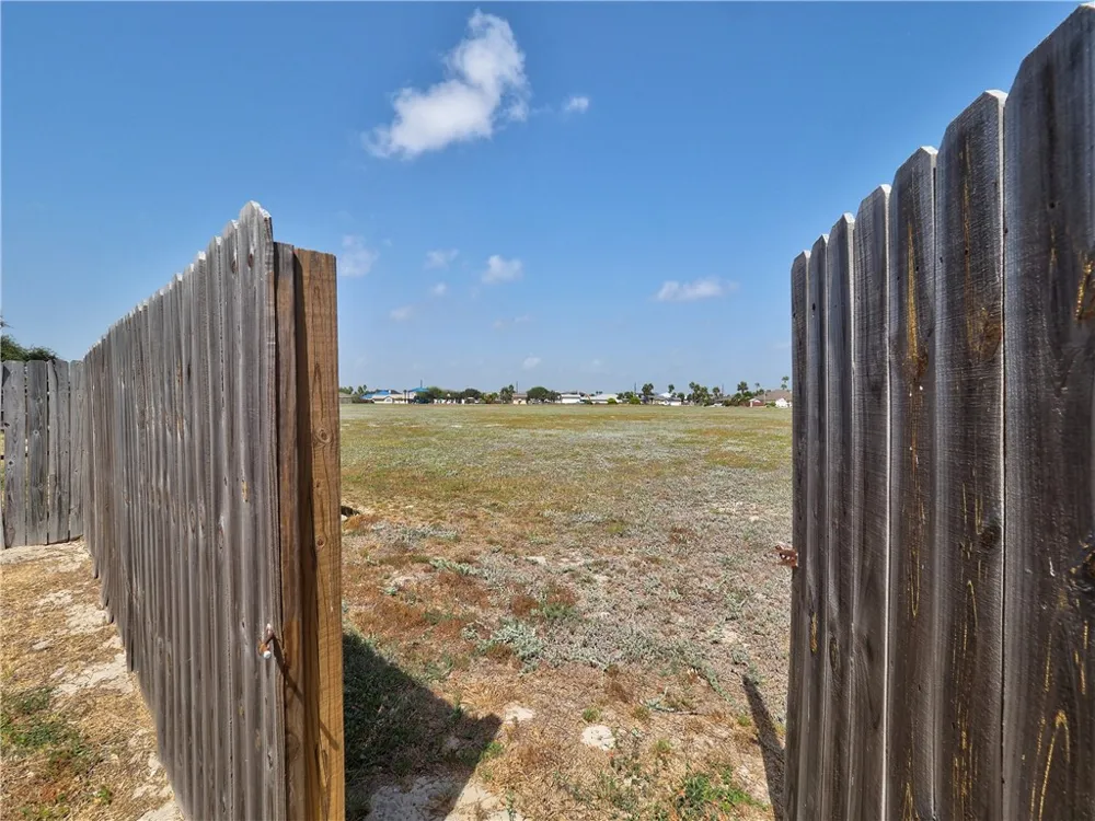 13938 WINDJAMMER DRIVE Corpus Christi, TX 78418
