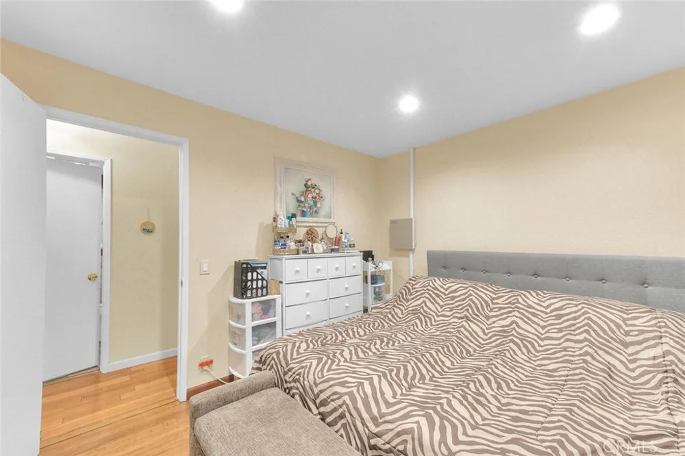 16 Sunset Ridge Pomona, CA 91766