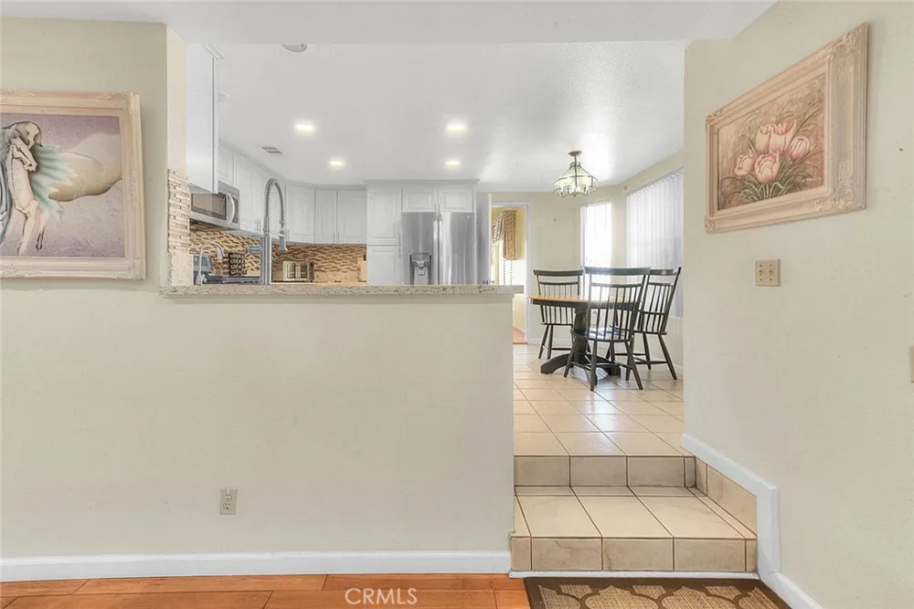 16 Sunset Ridge Pomona, CA 91766