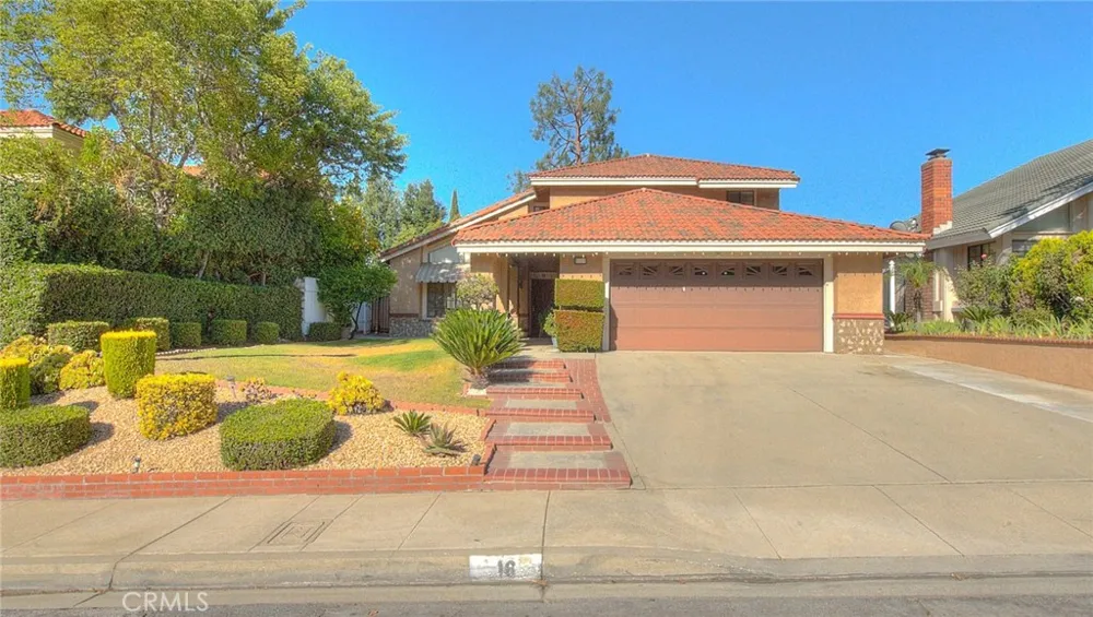 16 Sunset Ridge Pomona, CA 91766