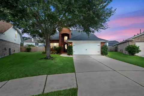21902 Trapper Lake Drive