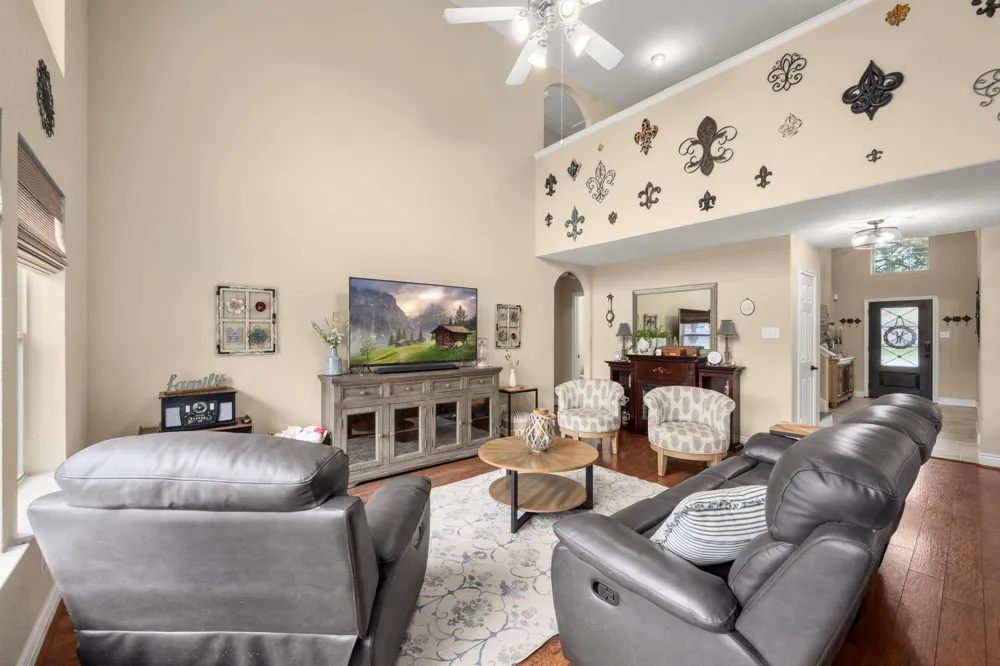 21902 Trapper Lake Drive Spring, TX 77388