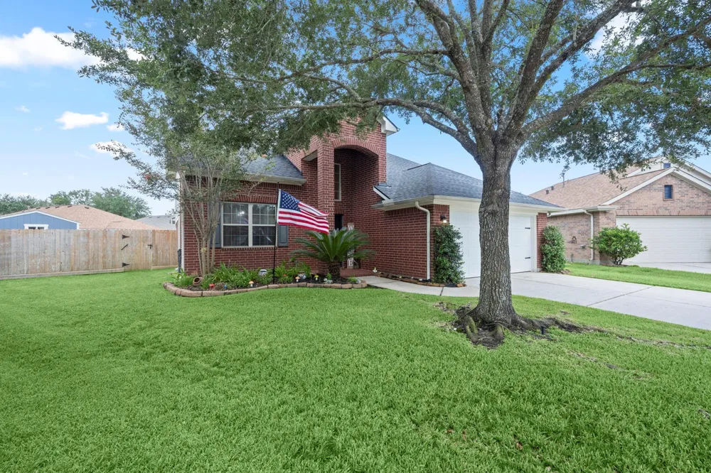 21902 Trapper Lake Drive Spring, TX 77388