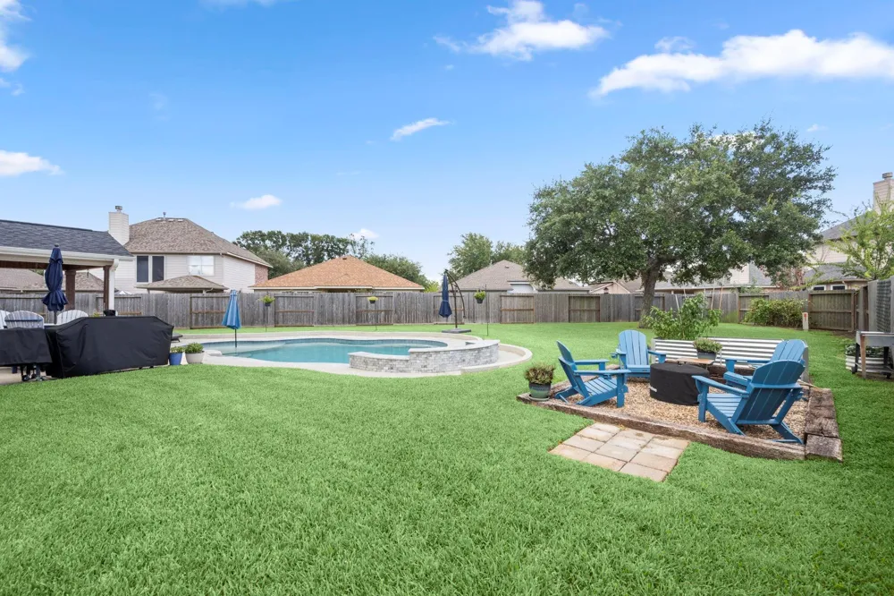 21902 Trapper Lake Drive Spring, TX 77388