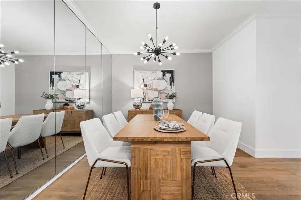 423 Palm #108 Beverly Hills, CA 90210
