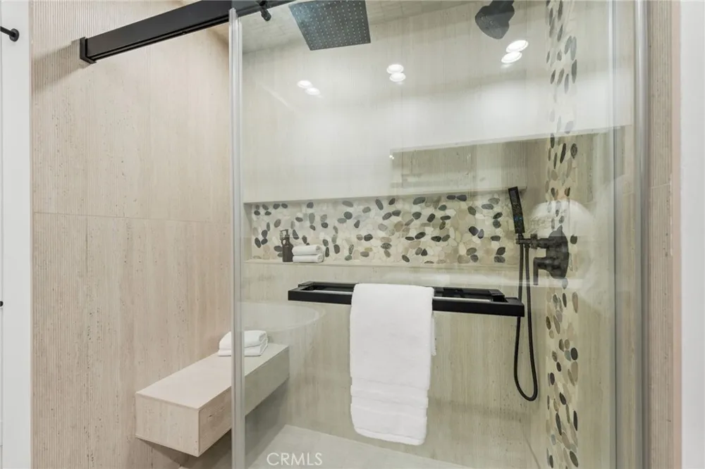 423 Palm #108 Beverly Hills, CA 90210