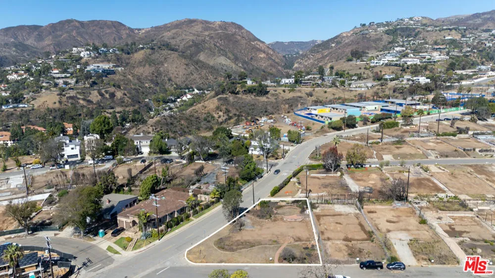 16957 Livorno Drive Pacific Palisades, CA 90272