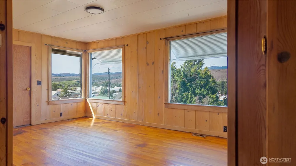 121 SW 121 STREET Tonasket, WA 98855
