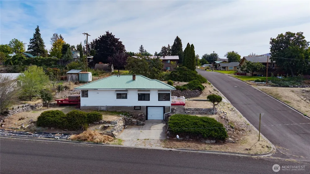 121 SW 121 STREET Tonasket, WA 98855