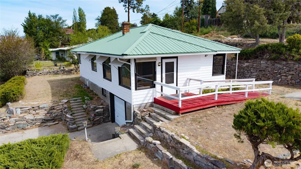 121 SW 121 STREET Tonasket, WA 98855