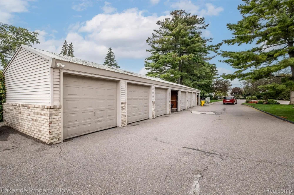 50739 Harbour View Drive New Baltimore City, MI 48047