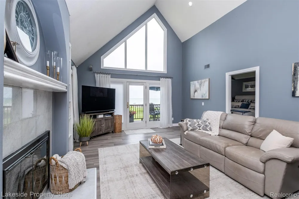 50739 Harbour View Drive New Baltimore City, MI 48047